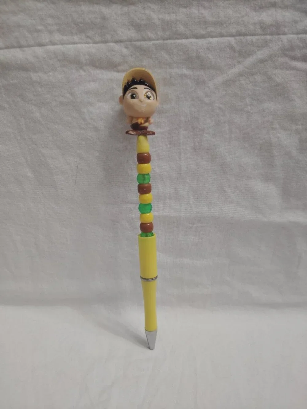 Disney Doorable- Russell - Handmade Beaded Pen